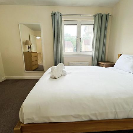 Glasgow Central - Entire House - Free Parking , Free Super Fast Wifi , Private Garden & Parking Security Exterior foto